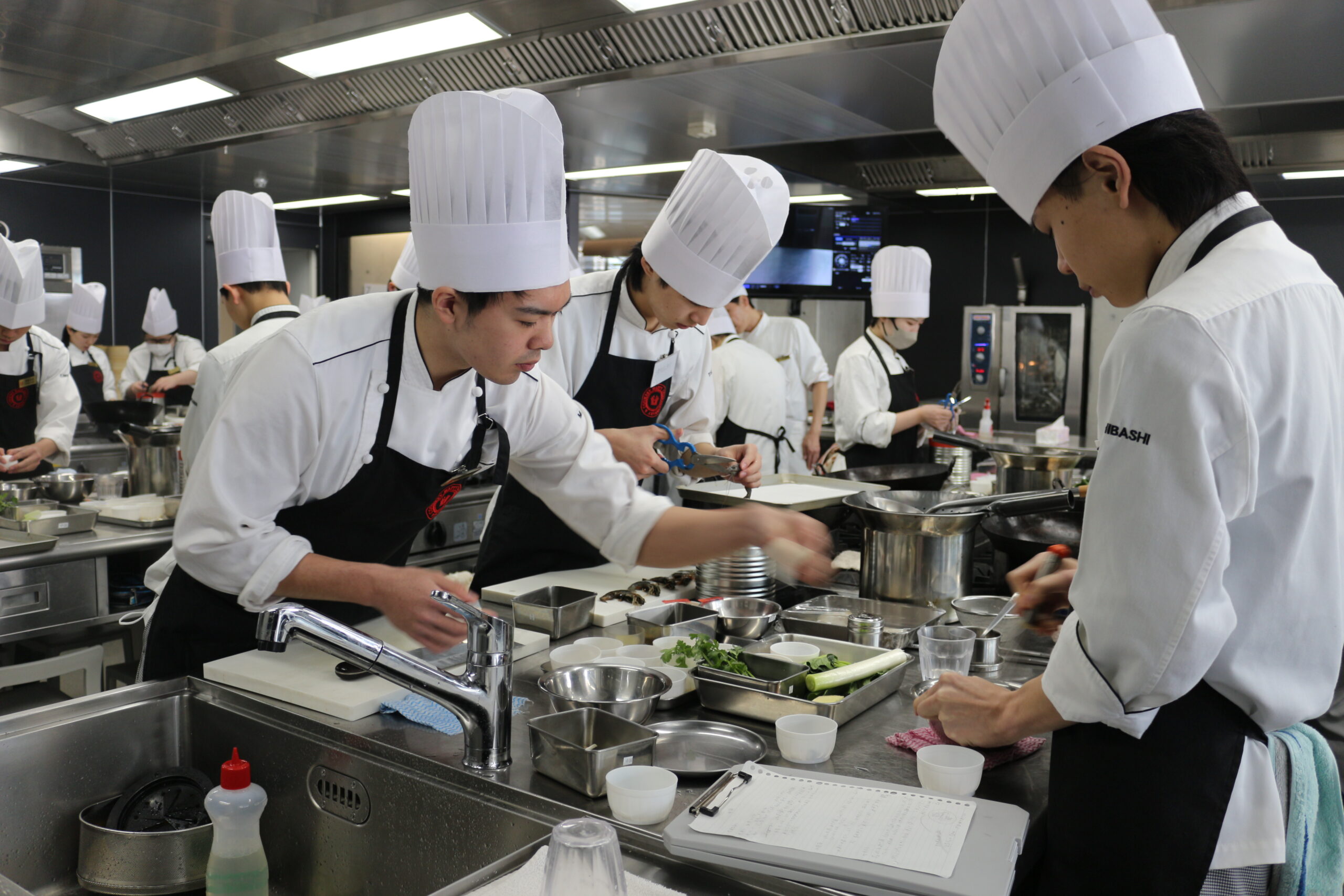 実務経験なしで調理師免許を取る方法について | ハッピー製菓調理専門